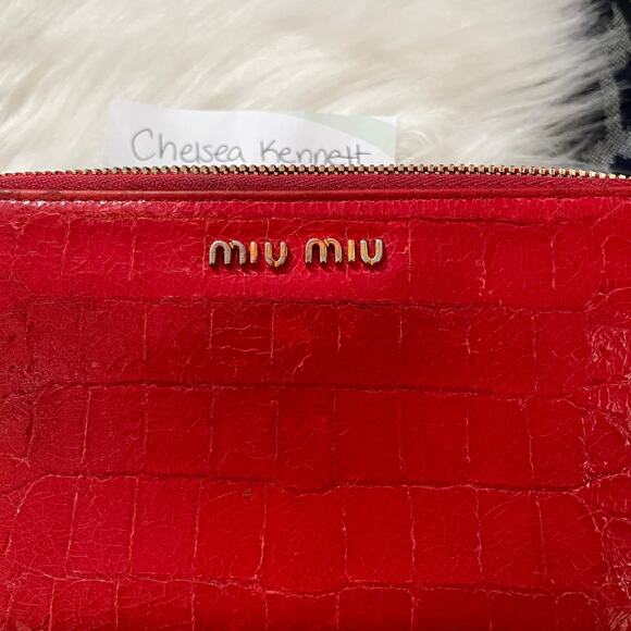 Miu Miu Vernice Crocodile Embossed Calfskin Zip Around Wallet Red 0107 - Picture 3 of 10